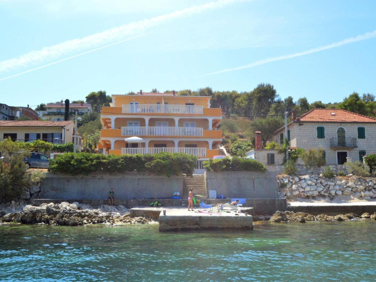 Apartment Mornar-5 By Interhome Trogir Exteriör bild