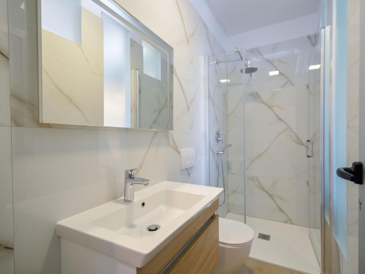 Apartment Mornar-5 By Interhome Trogir Exteriör bild