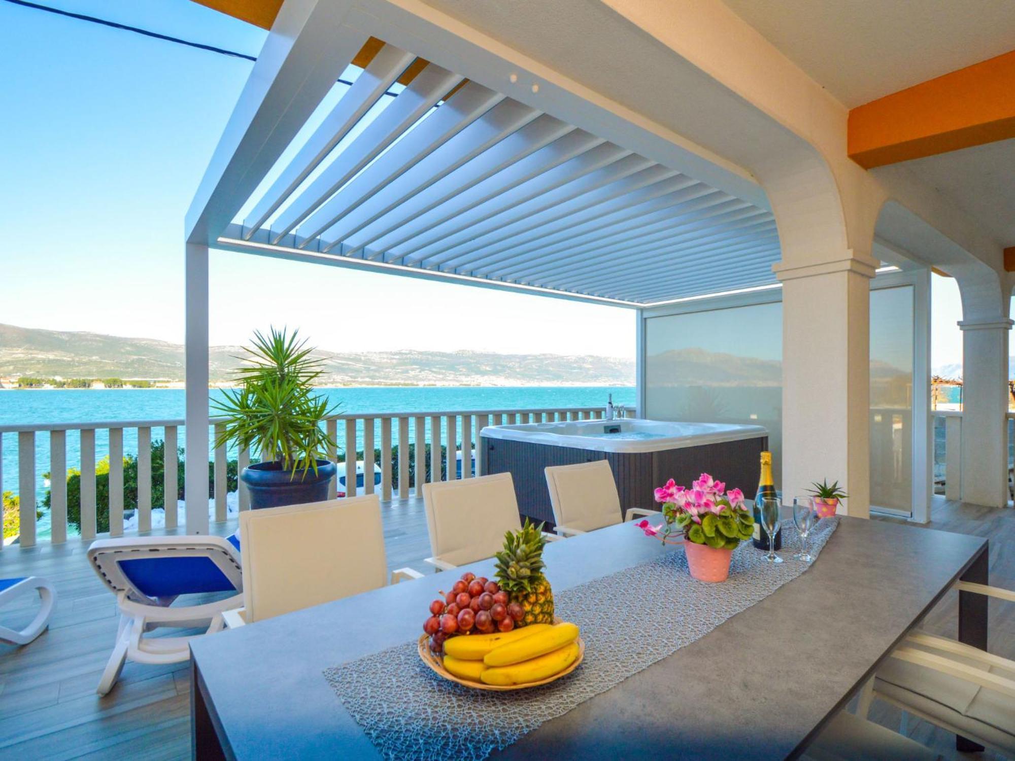 Apartment Mornar-5 By Interhome Trogir Exteriör bild