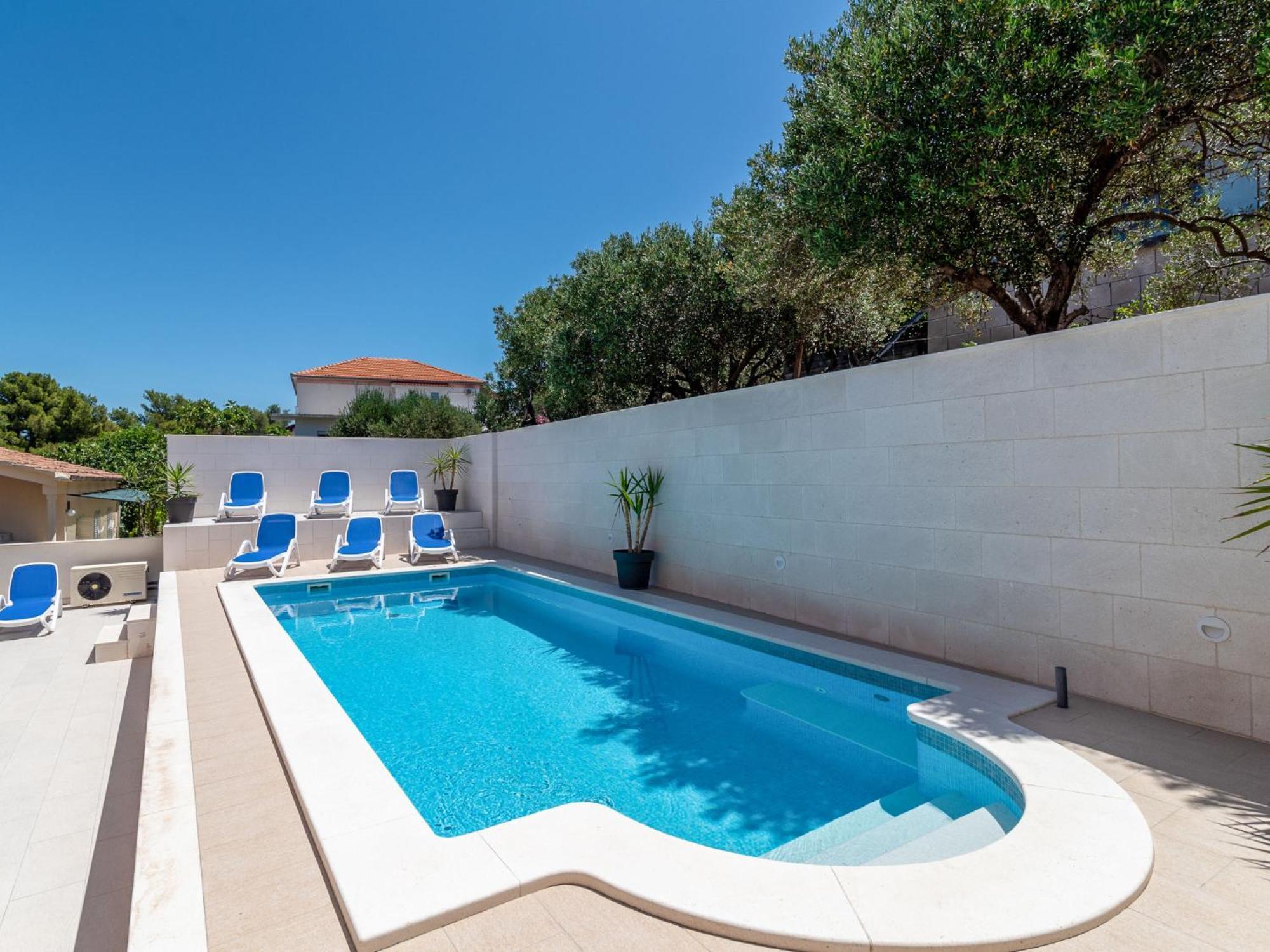 Apartment Mornar-5 By Interhome Trogir Exteriör bild