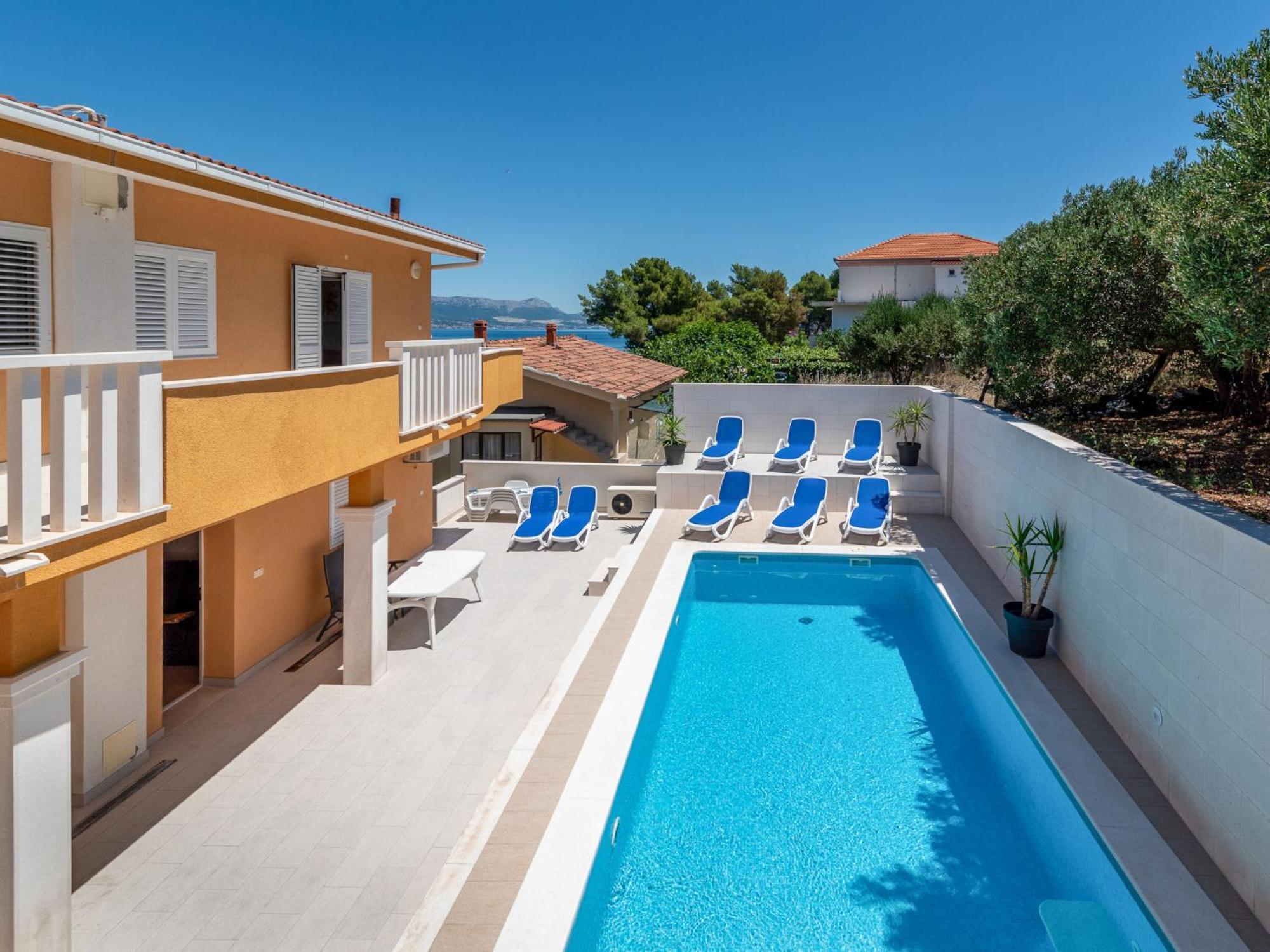Apartment Mornar-5 By Interhome Trogir Exteriör bild
